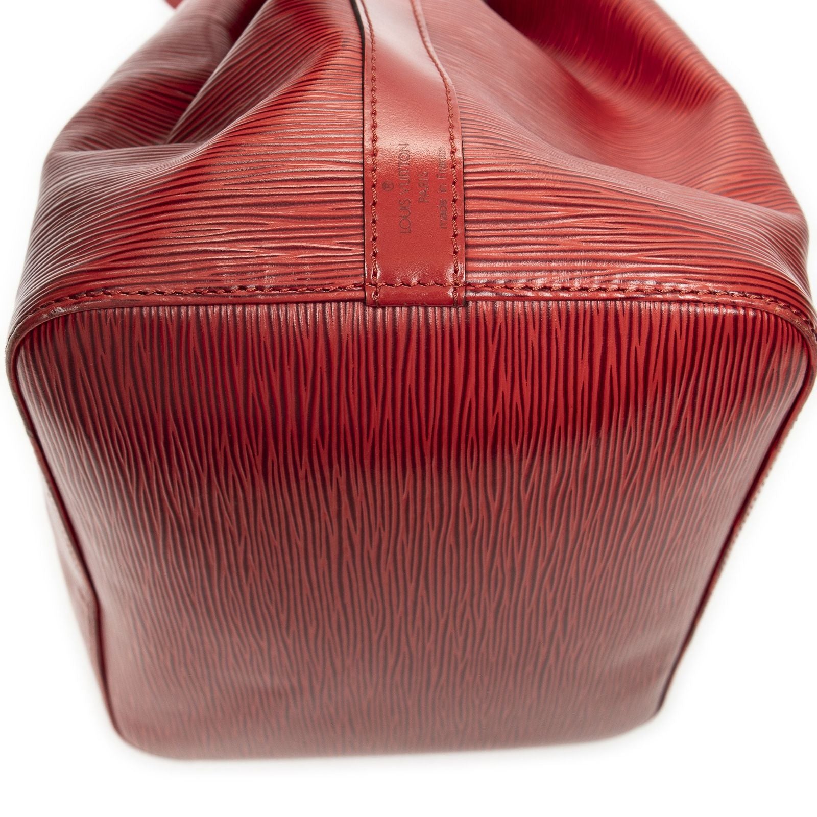 Louis Vuitton Noe Red — view 8