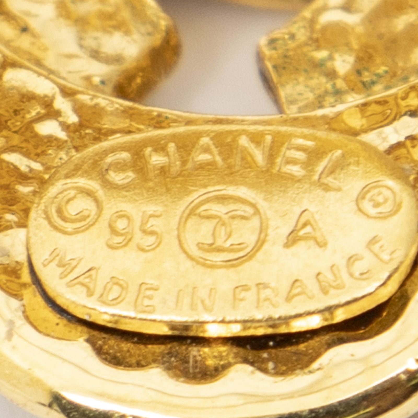 Chanel CC Logo Heart Clip Type Earrings Gold Plated — view 3