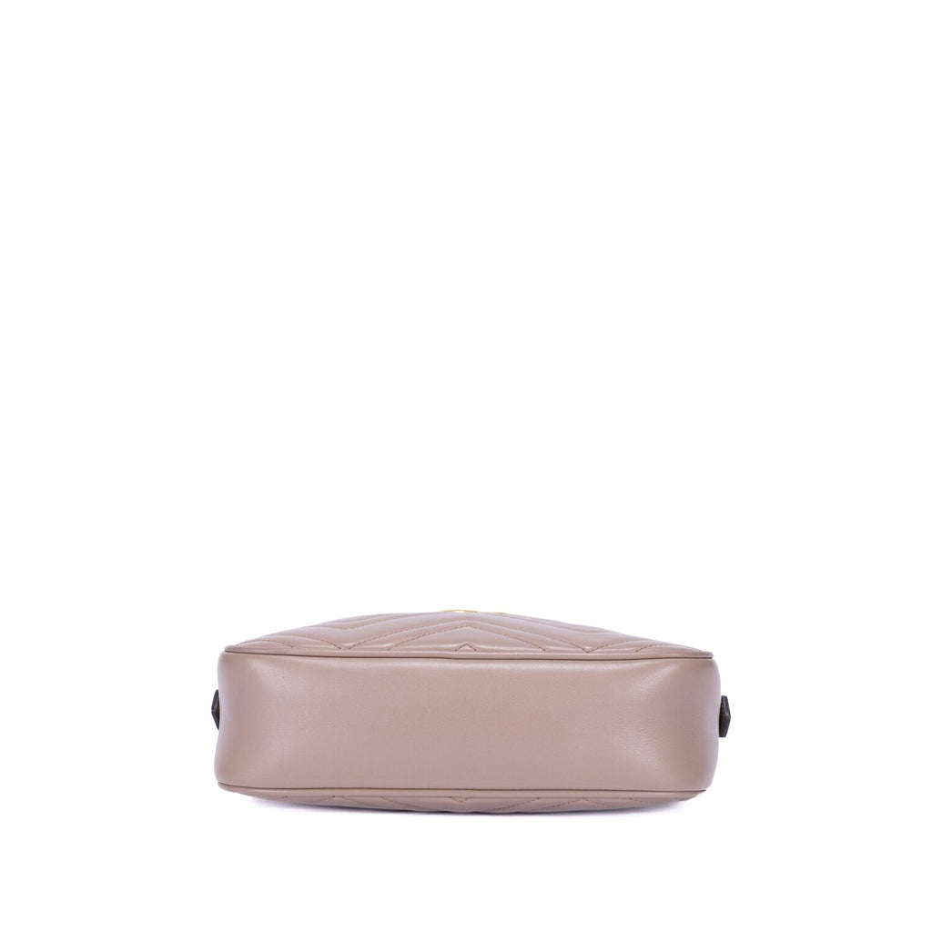Gucci Smo le GG Marmont Chain Crossbody Beige Matelasse Chef Blanc Calfskin — view 6