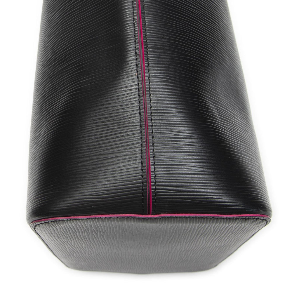 Louis Vuitton Neva Full Black Epi Shoulder — view 7