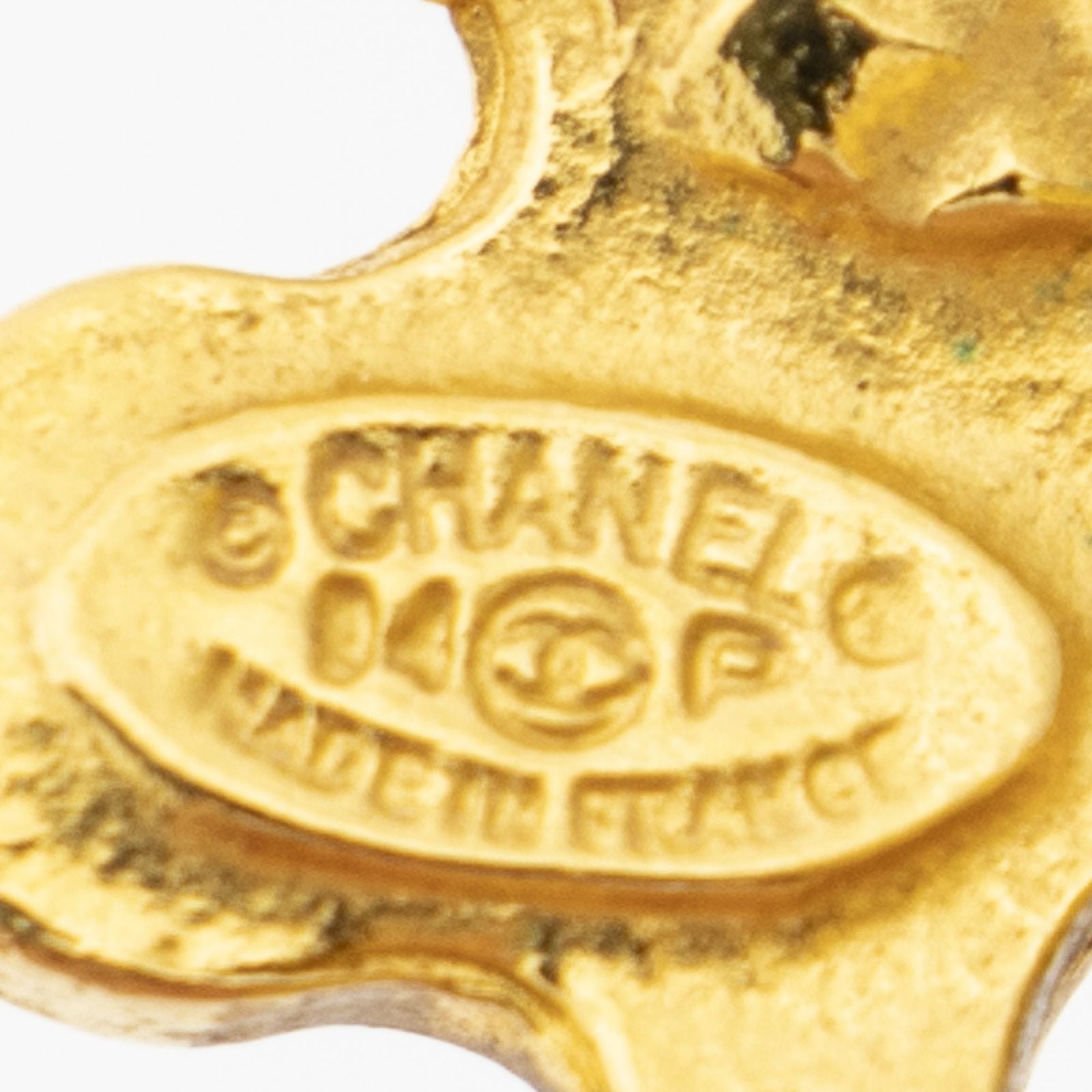 Chanel CC Logo Heart Clip Type Earrings Gold Plated — view 3