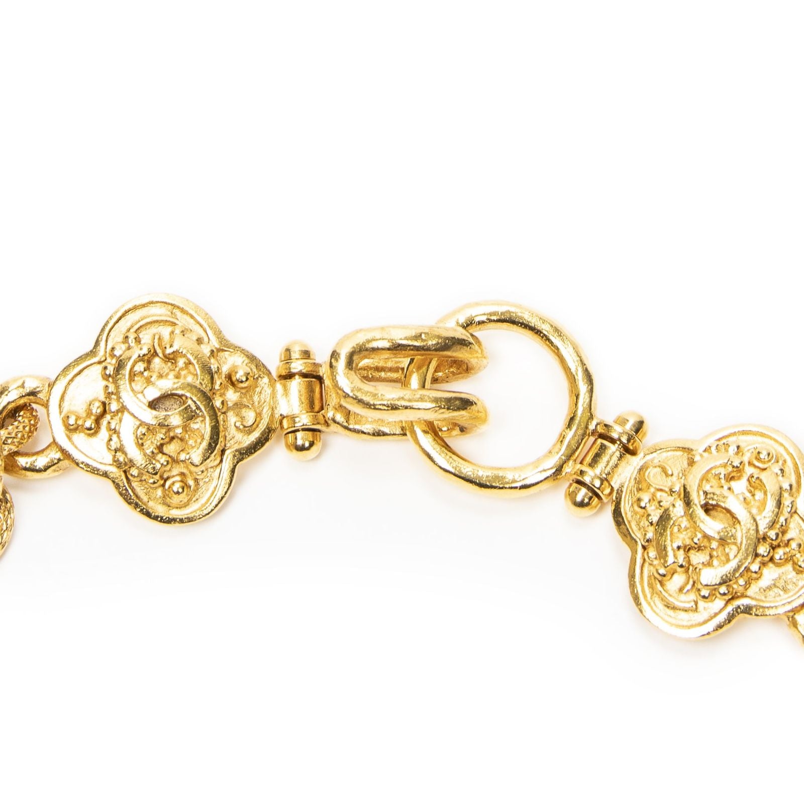 Chanel CC Logo Clover Pendant Chain Necklace Gold Plated — view 3