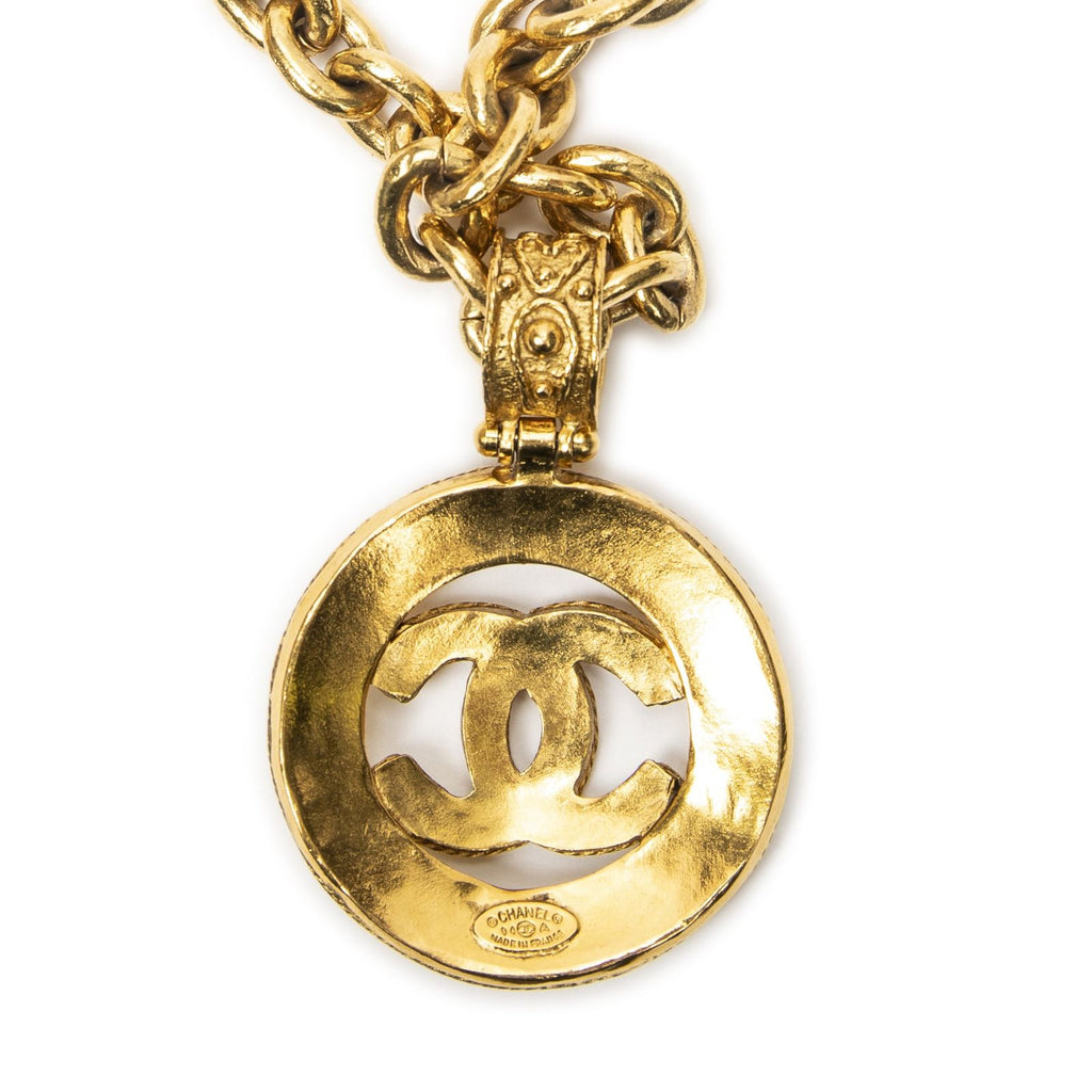 Chanel CC Logo Pendant Chain Necklace Gold Plated — view 5