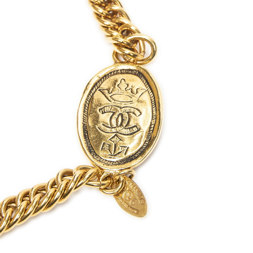 Chanel CC Crown Medallion Necklace Gold Plated — view 4