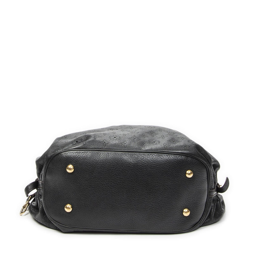 Louis Vuitton XL Bo Black Mahina Leather Shoulder — view 6