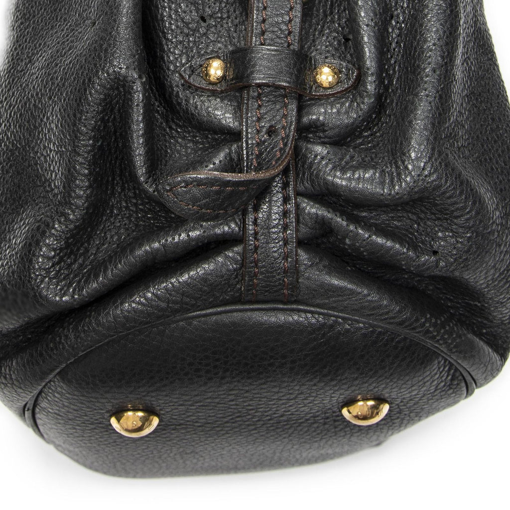 Louis Vuitton XL Bo Black Mahina Leather Shoulder — view 8