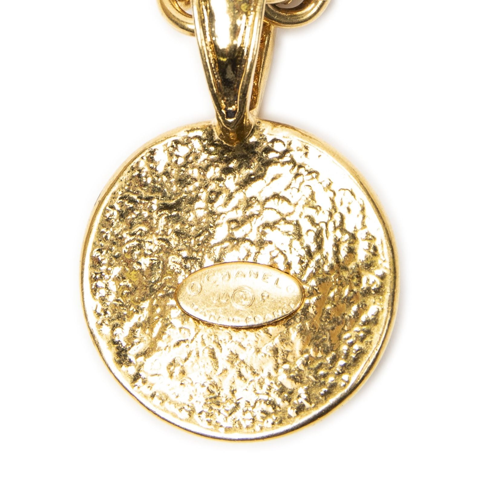 Chanel CC Round Pendant Gold Plated — view 4