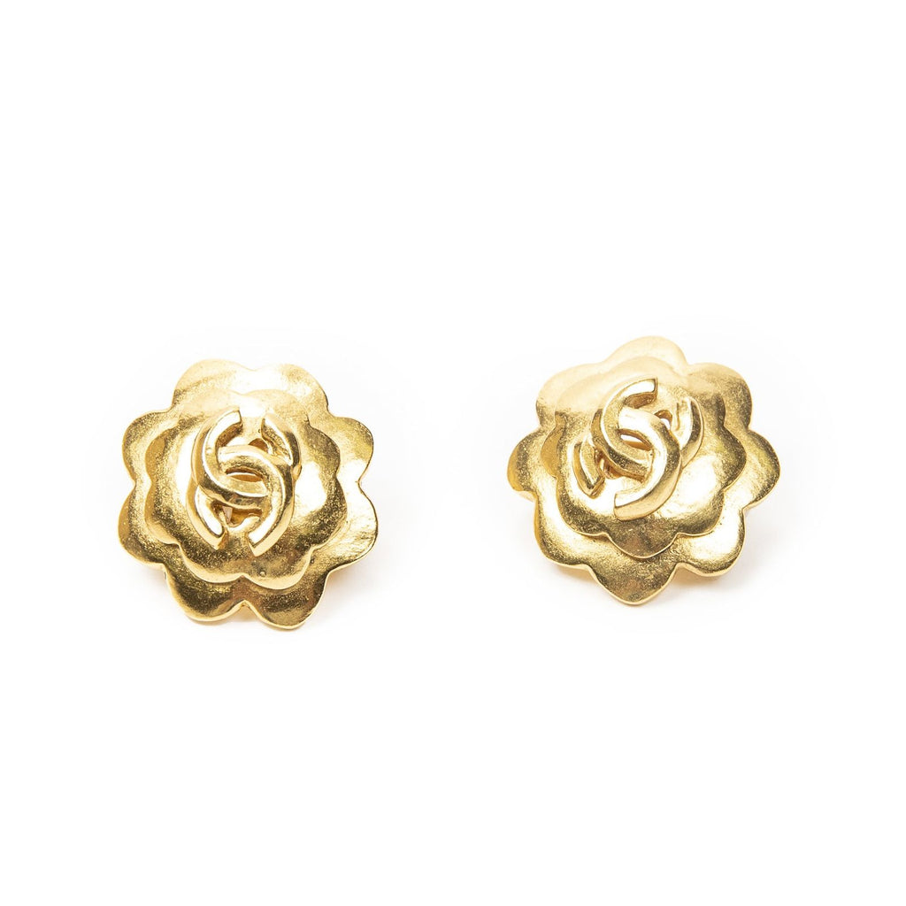Chanel CC Logo Heart Clip Type Earrings Gold Plated