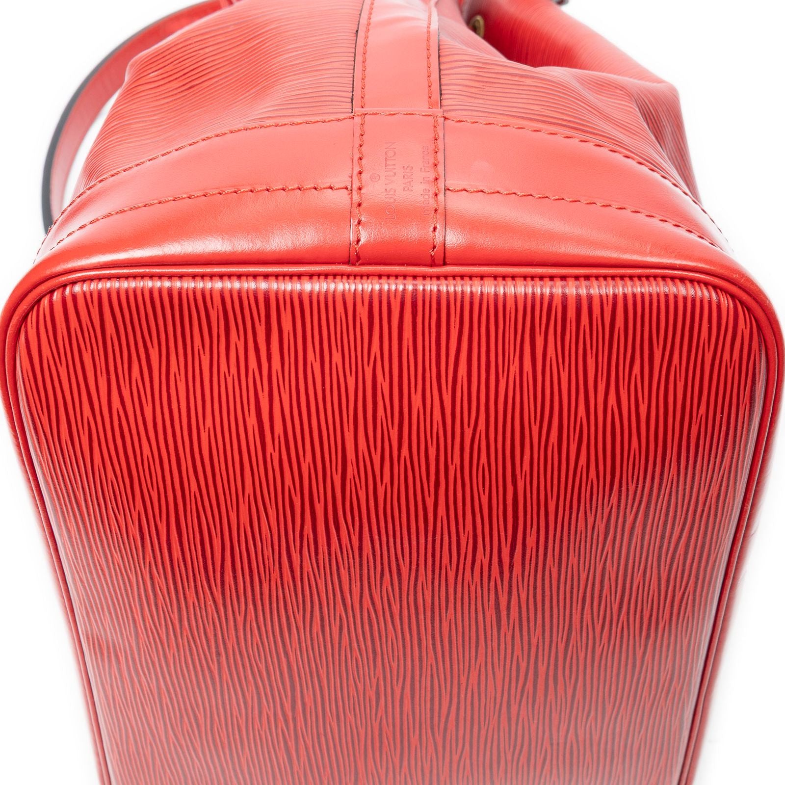 Louis Vuitton Noe Red — view 7