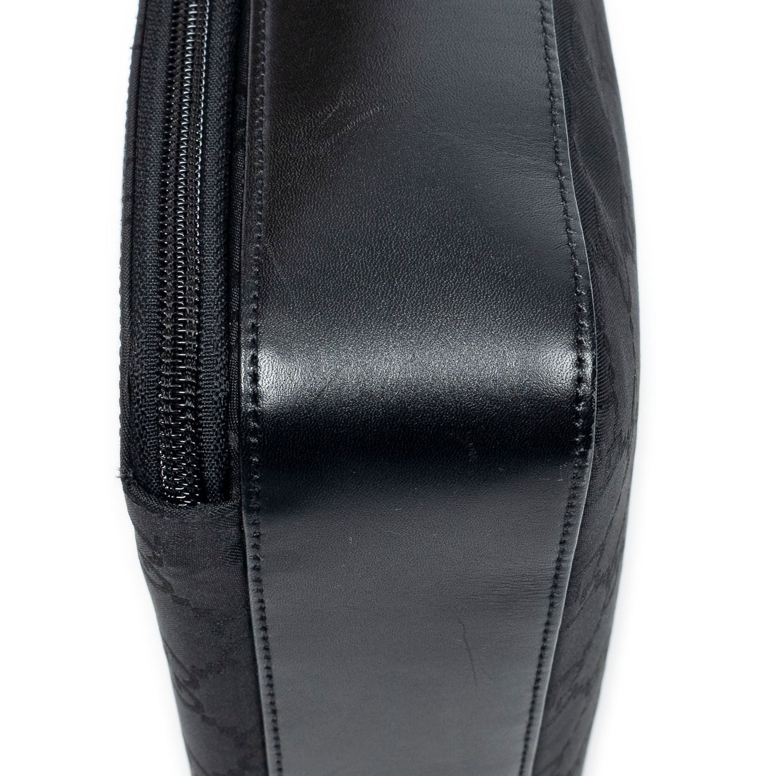 Gucci Front Pocket Messenger Bag Black GG Nylon Canvas — view 7
