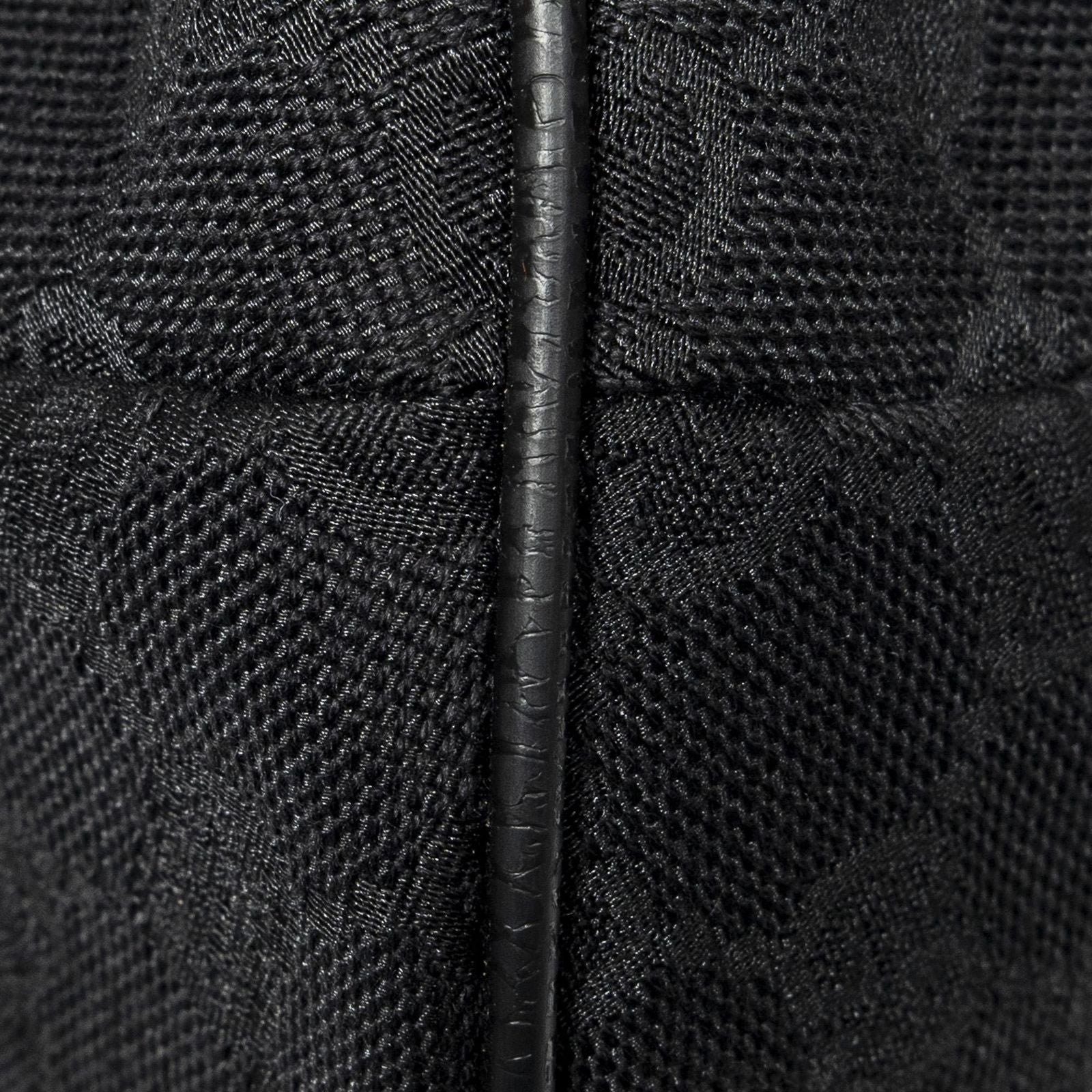 Gucci Half Moon Zip Messenger Black GG Canvas — view 7