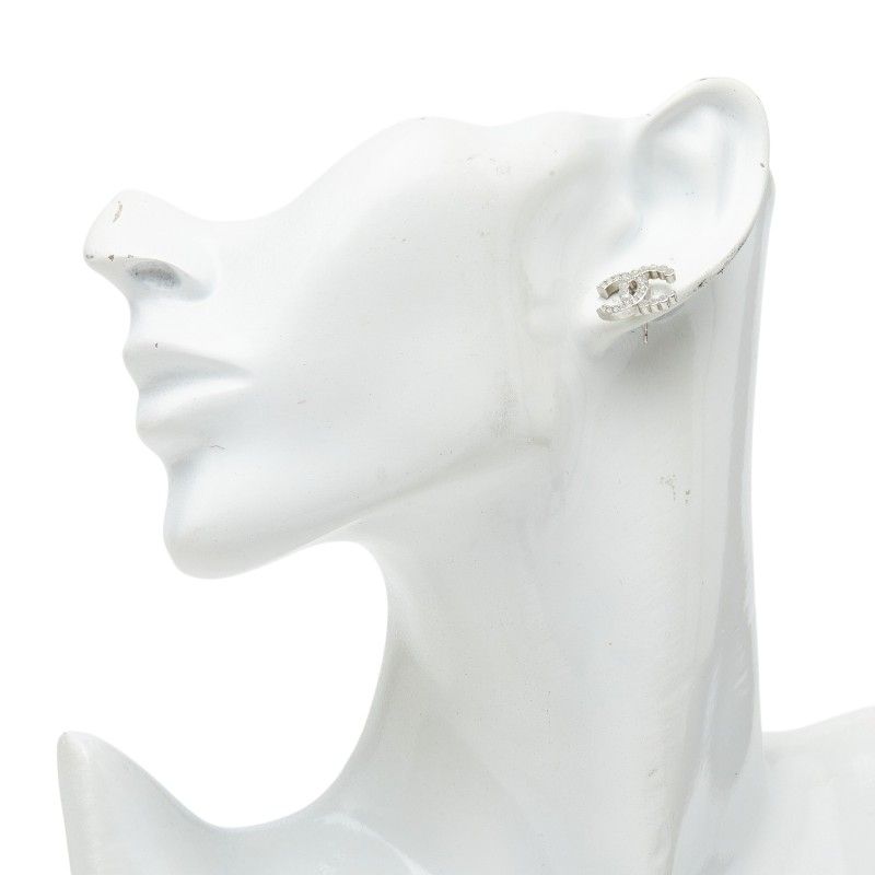 Chanel CC Logo Single Stud Earrings 25 Silver Metal Rhinestone Faux Pearl — view 4