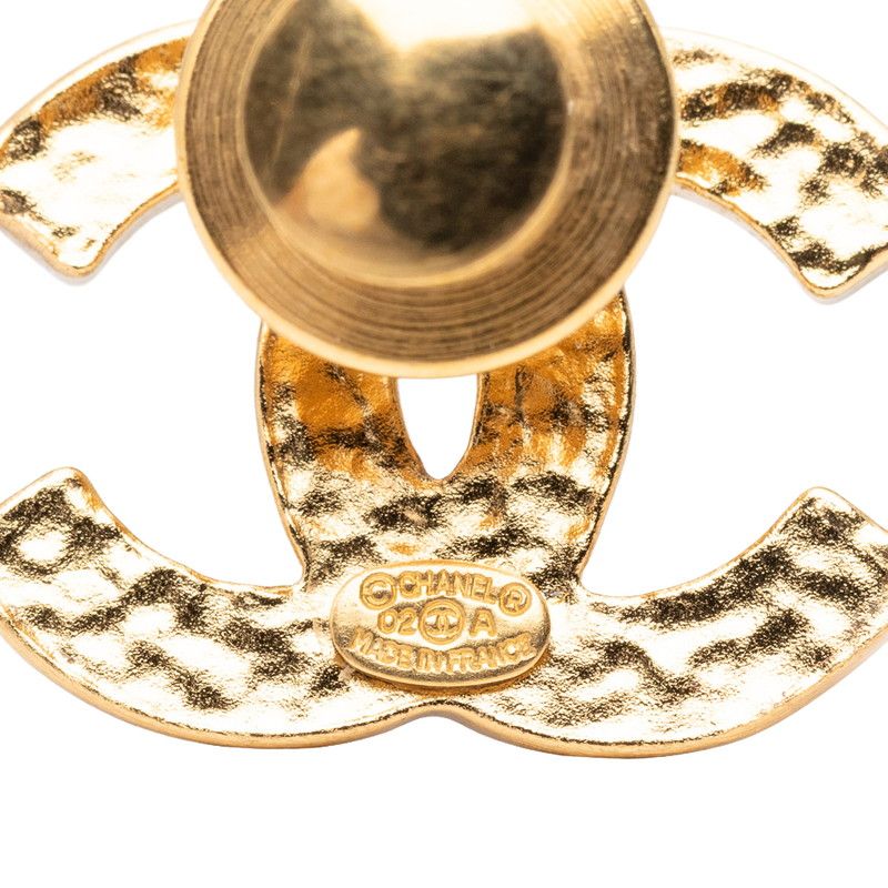 Chanel CC Logo Brooch Pin Gold Black Plated — view 3