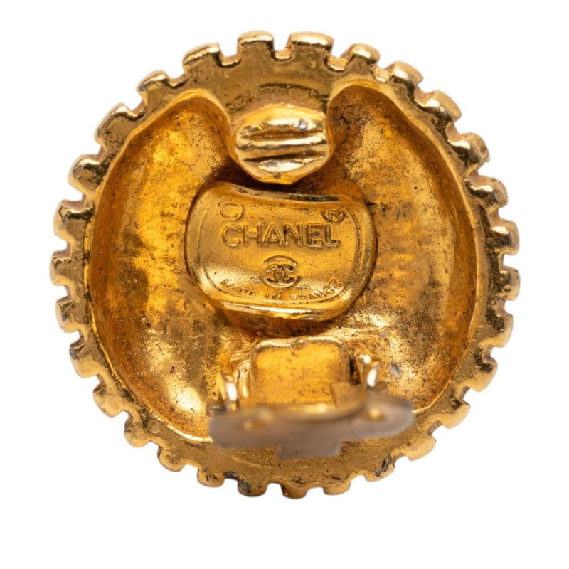 Chanel CC Logo Round Earrings Gold Plated — view 3