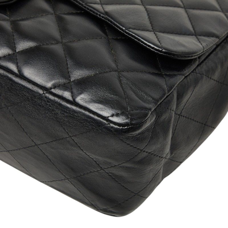 Chanel CC Logo Maxi Quilted 30 Single Flap Chain Shoulder Bag Black Gold — view 4