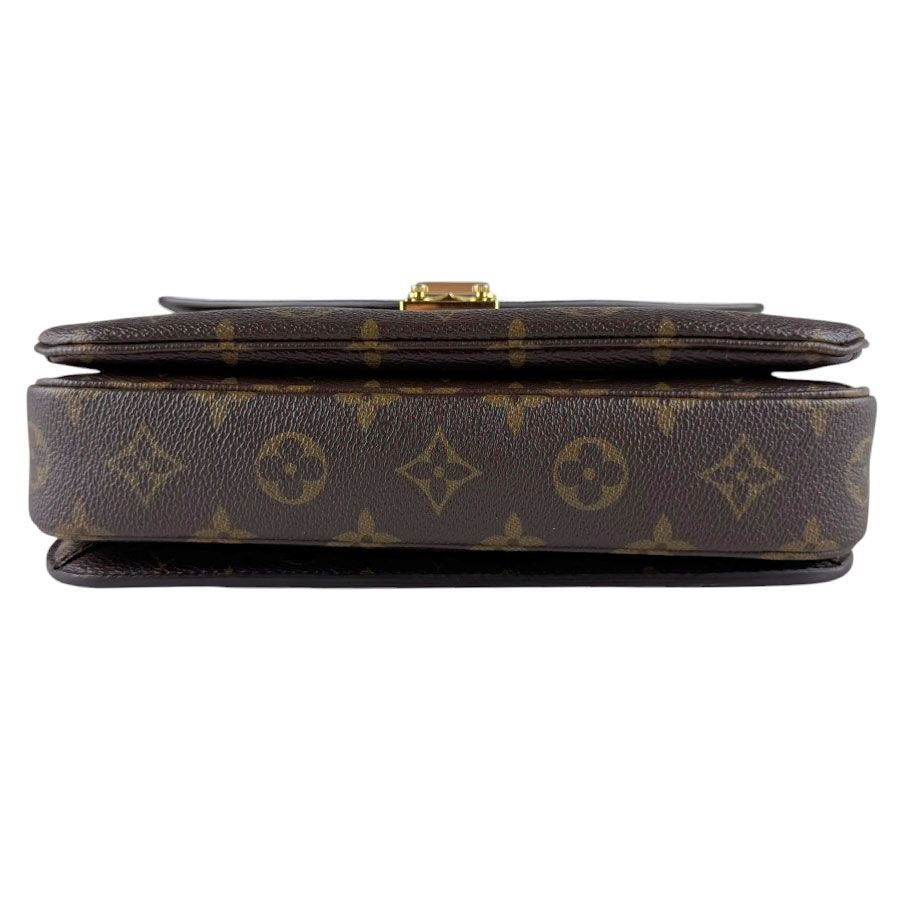 Louis Vuitton Shoulder Bag Pochette Metis MM — view 4