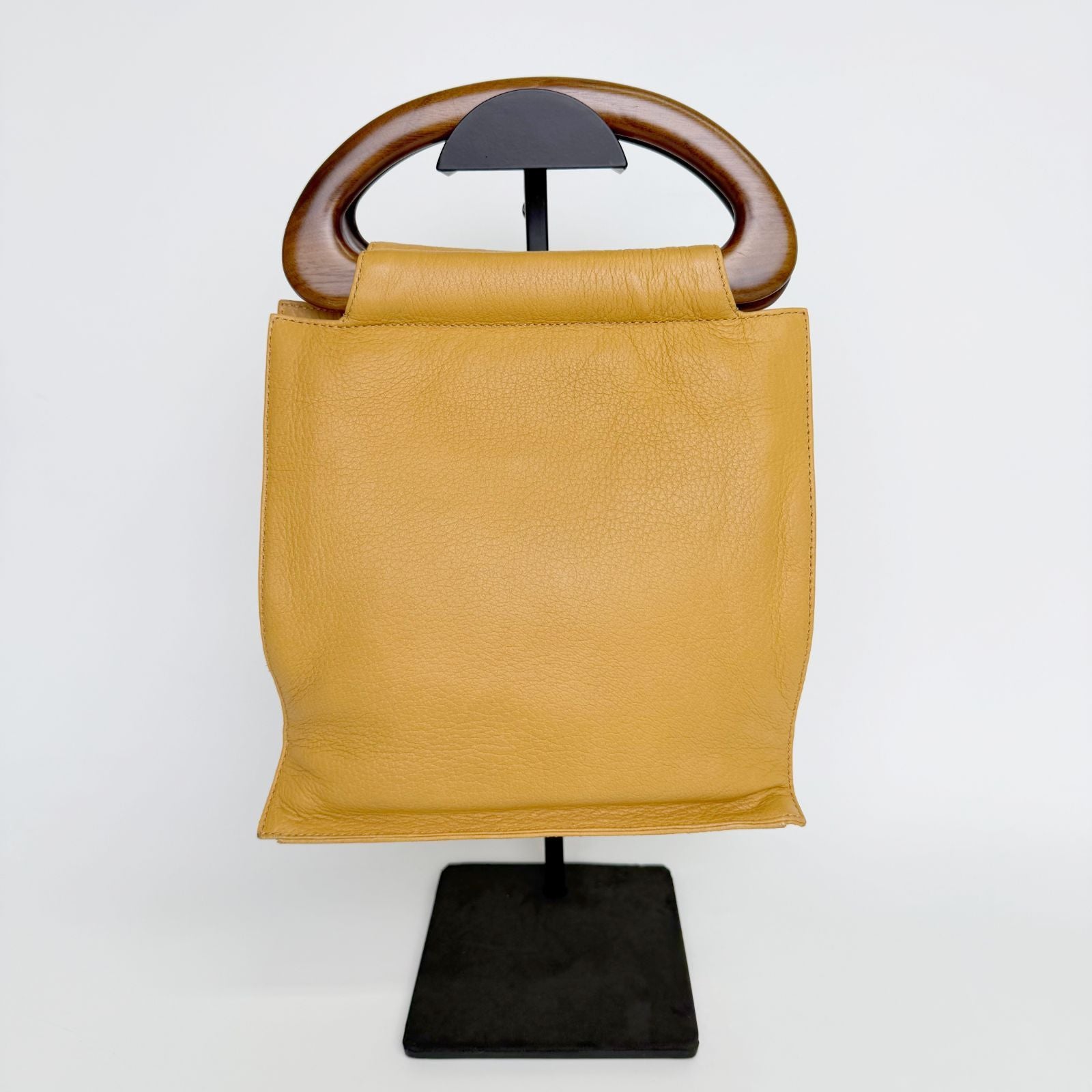 Chanel CC Logo Perforated Wood Handle Handbag Leather Yellow Brown Gold Vintage — view 4