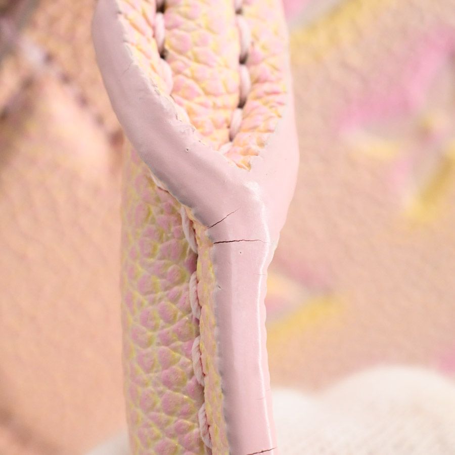 Louis Vuitton Handbag On The Go PM — view 7