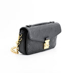 Louis Vuitton Shoulder Bag Pochette Metis East West — view 2