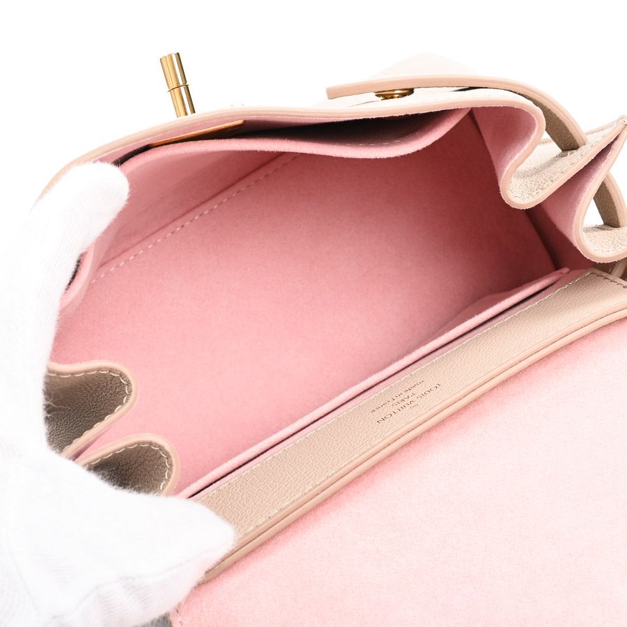 Louis Vuitton Handbag Lockme Mini — view 4