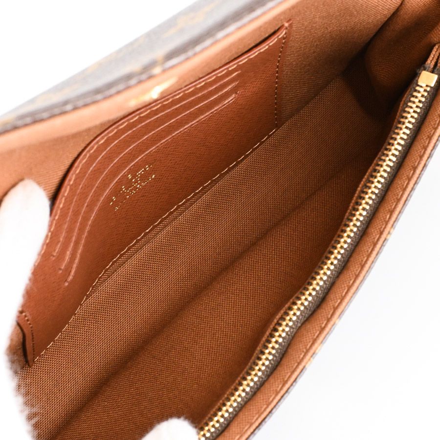 Louis Vuitton Shoulder Bag Wallet on Chain — view 4