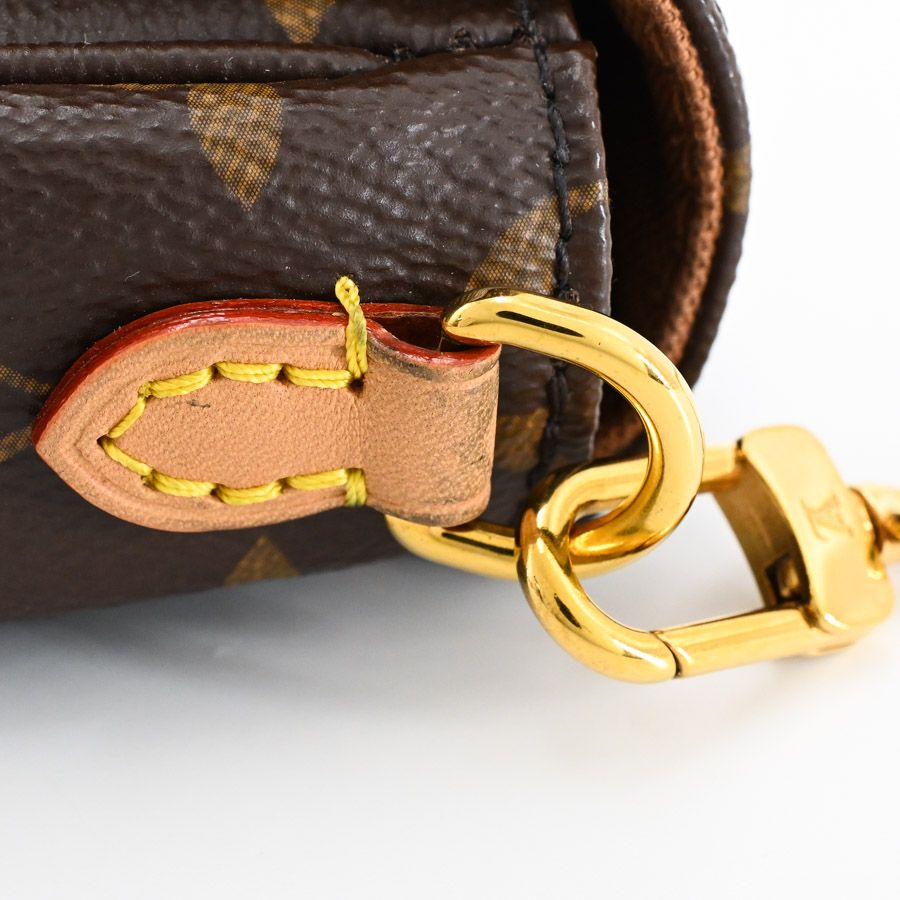 Louis Vuitton Shoulder Bag Wallet on Chain — view 7