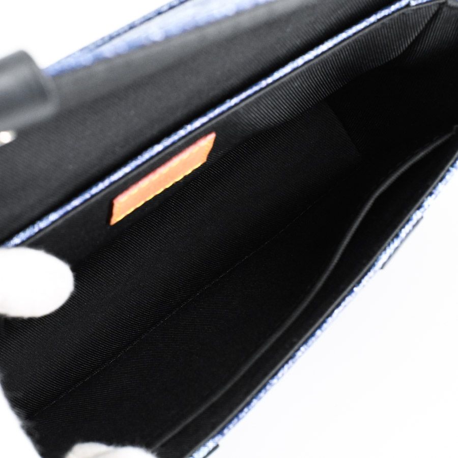 Louis Vuitton Shoulder Bag Trunk — view 4