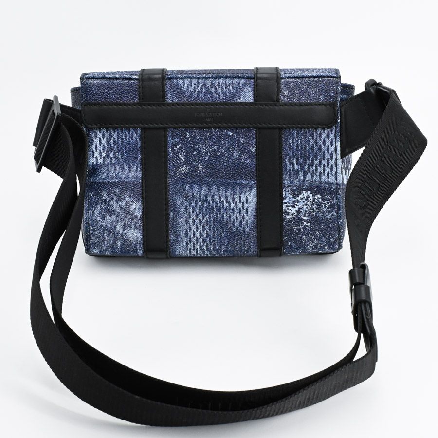 Louis Vuitton Shoulder Bag Trunk — view 3