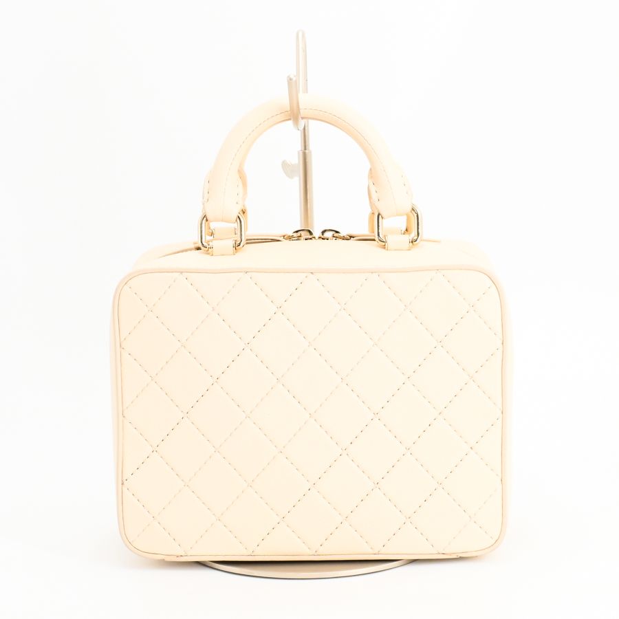Chanel Handbag 2-Way Vanity — view 3