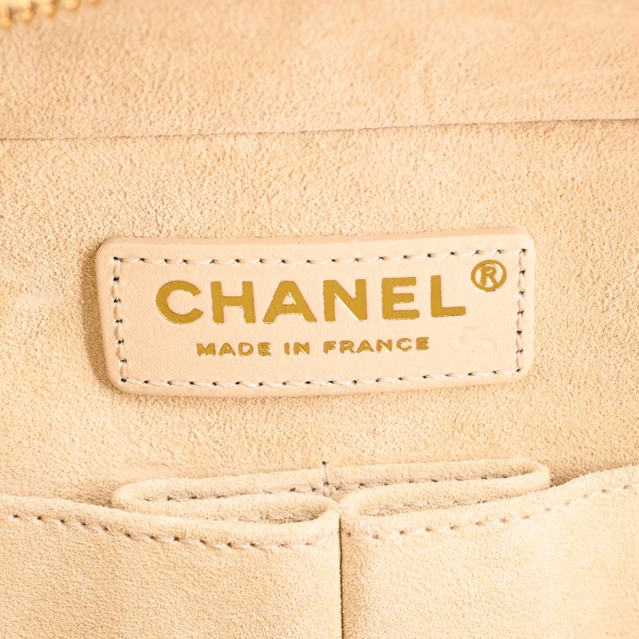 Chanel Handbag 2-Way Vanity — view 6