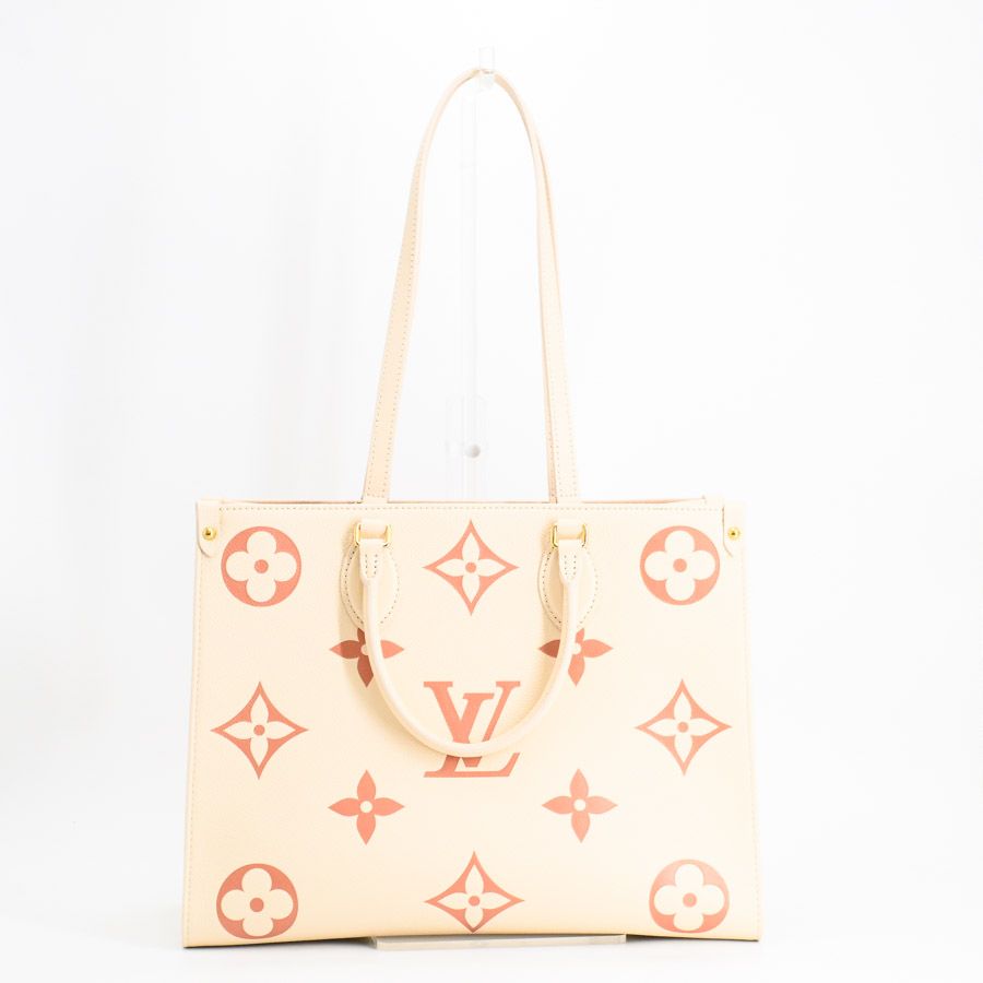 Louis Vuitton Tote On The Go MM — view 4