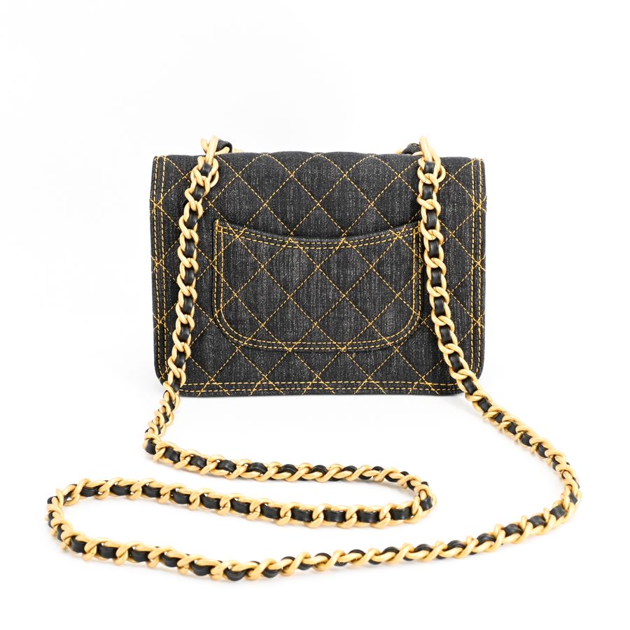 Chanel Shoulder Bag Mini Chain — view 3