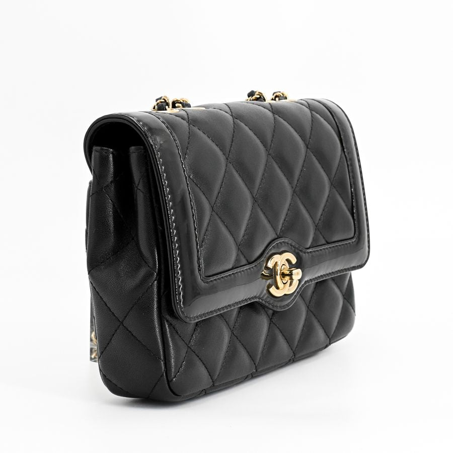 Chanel Shoulder Bag Mini Flap — view 2
