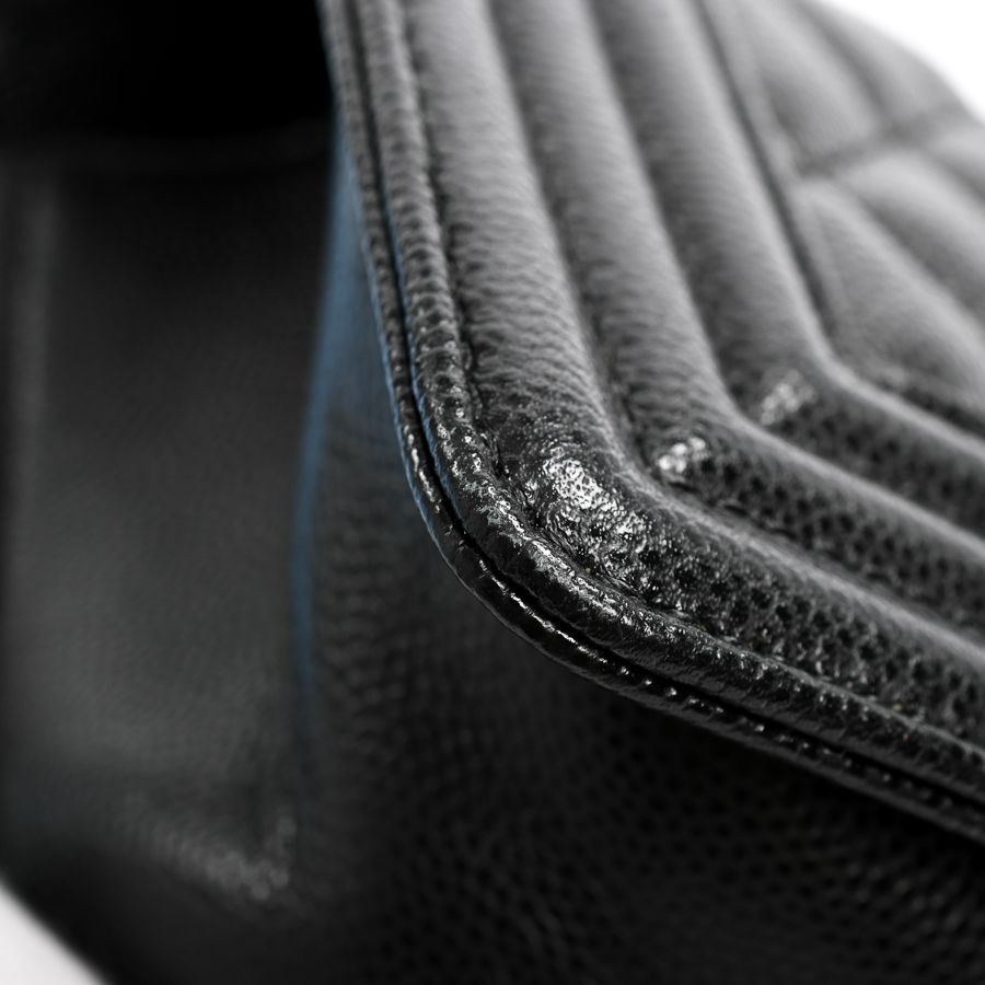 Chanel Shoulder Bag Boy Small — view 8