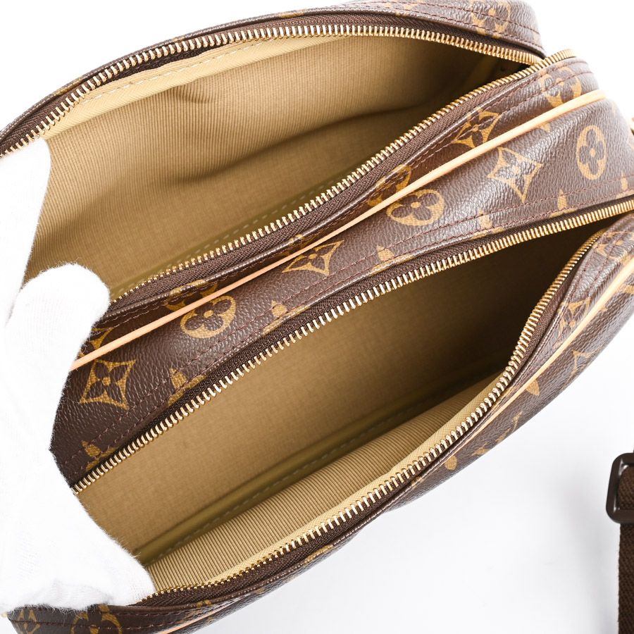 Louis Vuitton Shoulder Bag Reporter PM — view 4