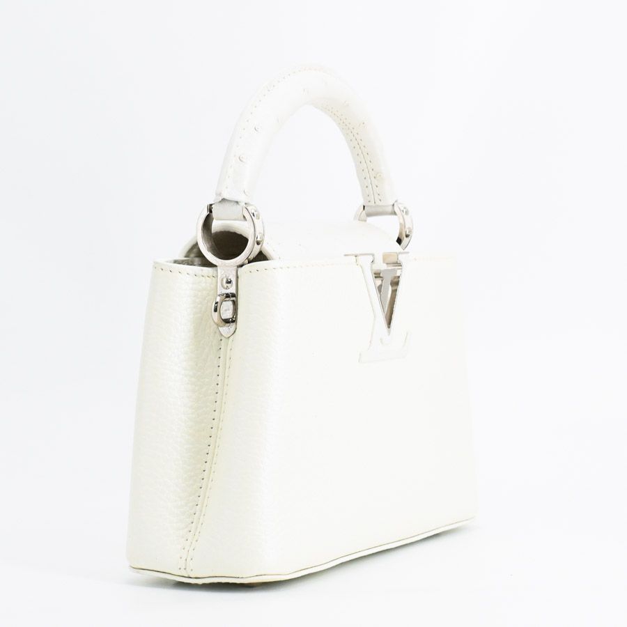 Louis Vuitton Handbag Capucines Mini — view 2