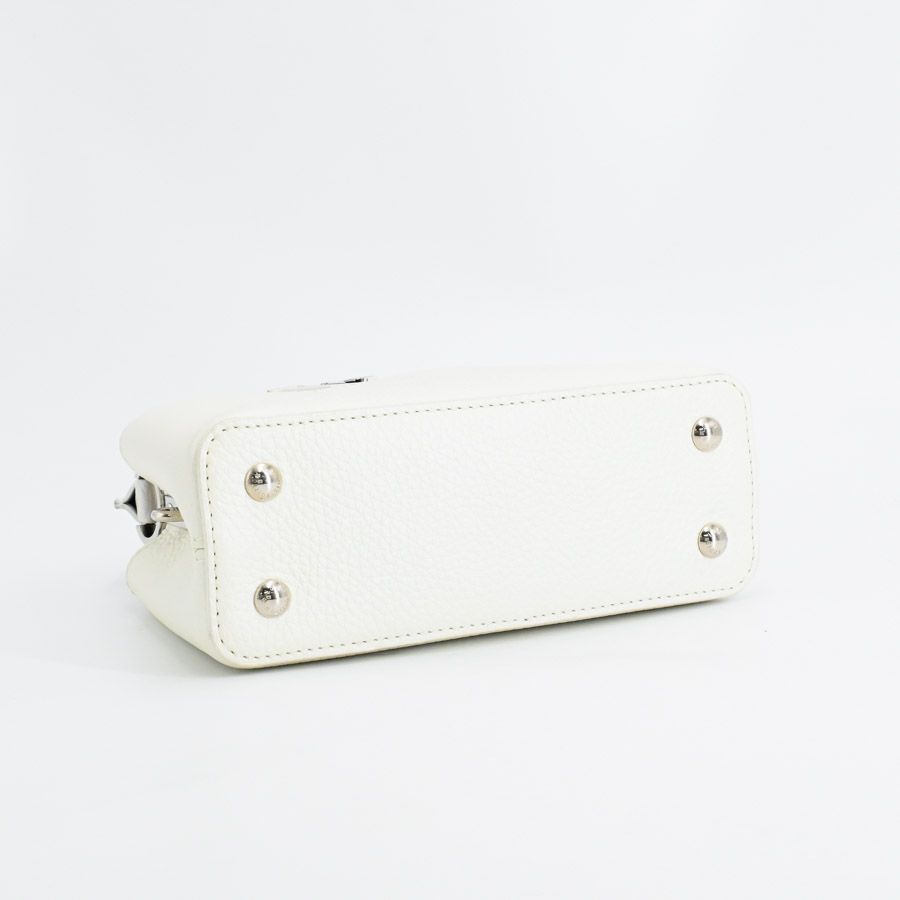 Louis Vuitton Handbag Capucines Mini — view 5