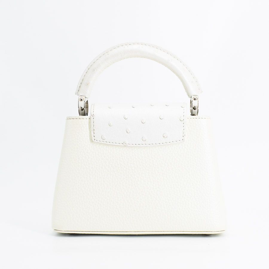 Louis Vuitton Handbag Capucines Mini — view 3