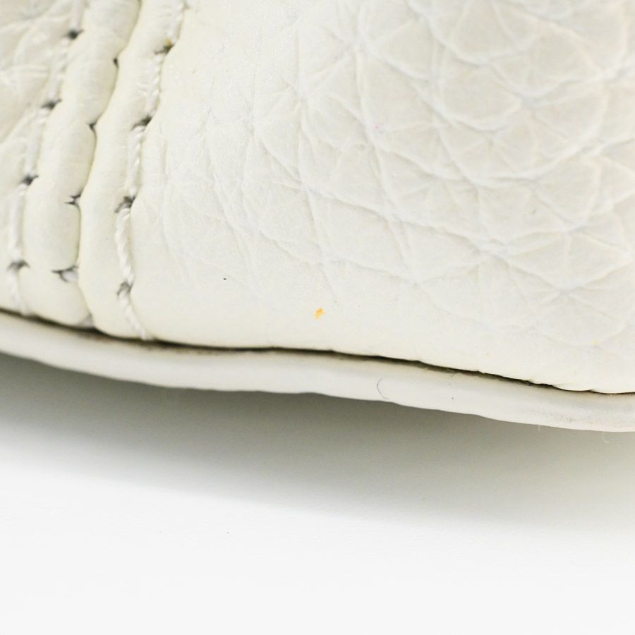 Louis Vuitton Handbag Capucines Mini — view 7
