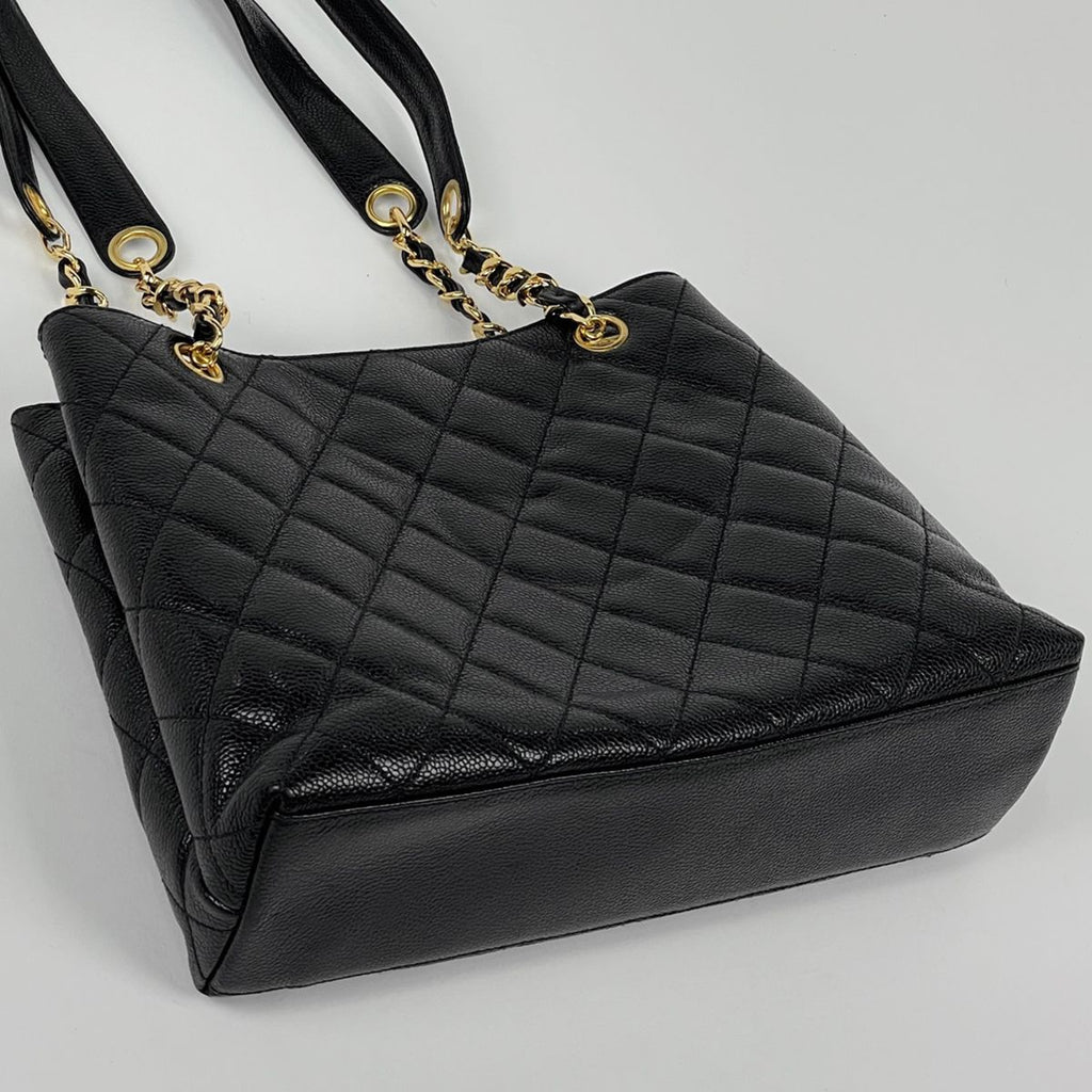 Chanel Tote CC Logo Caviar Leather Black — view 2