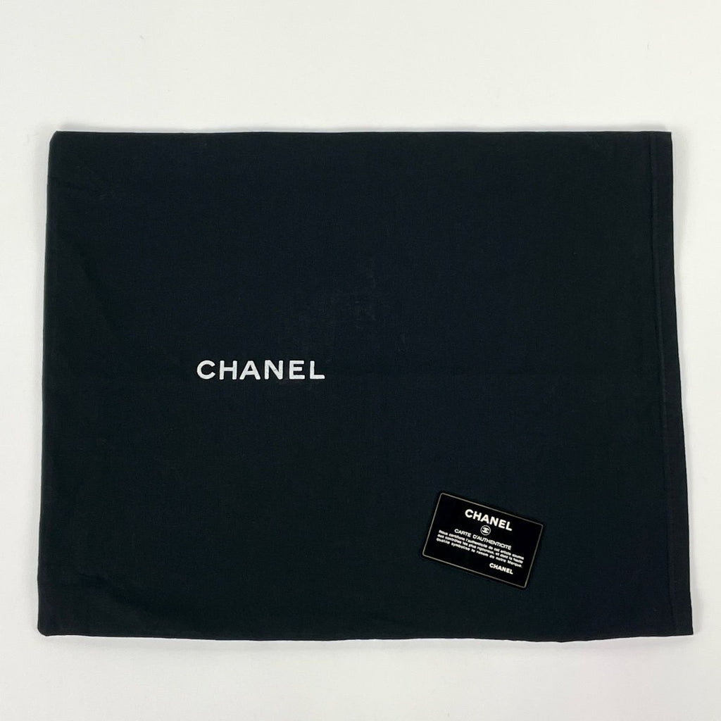 Chanel Tote CC Logo Caviar Leather Black — view 8