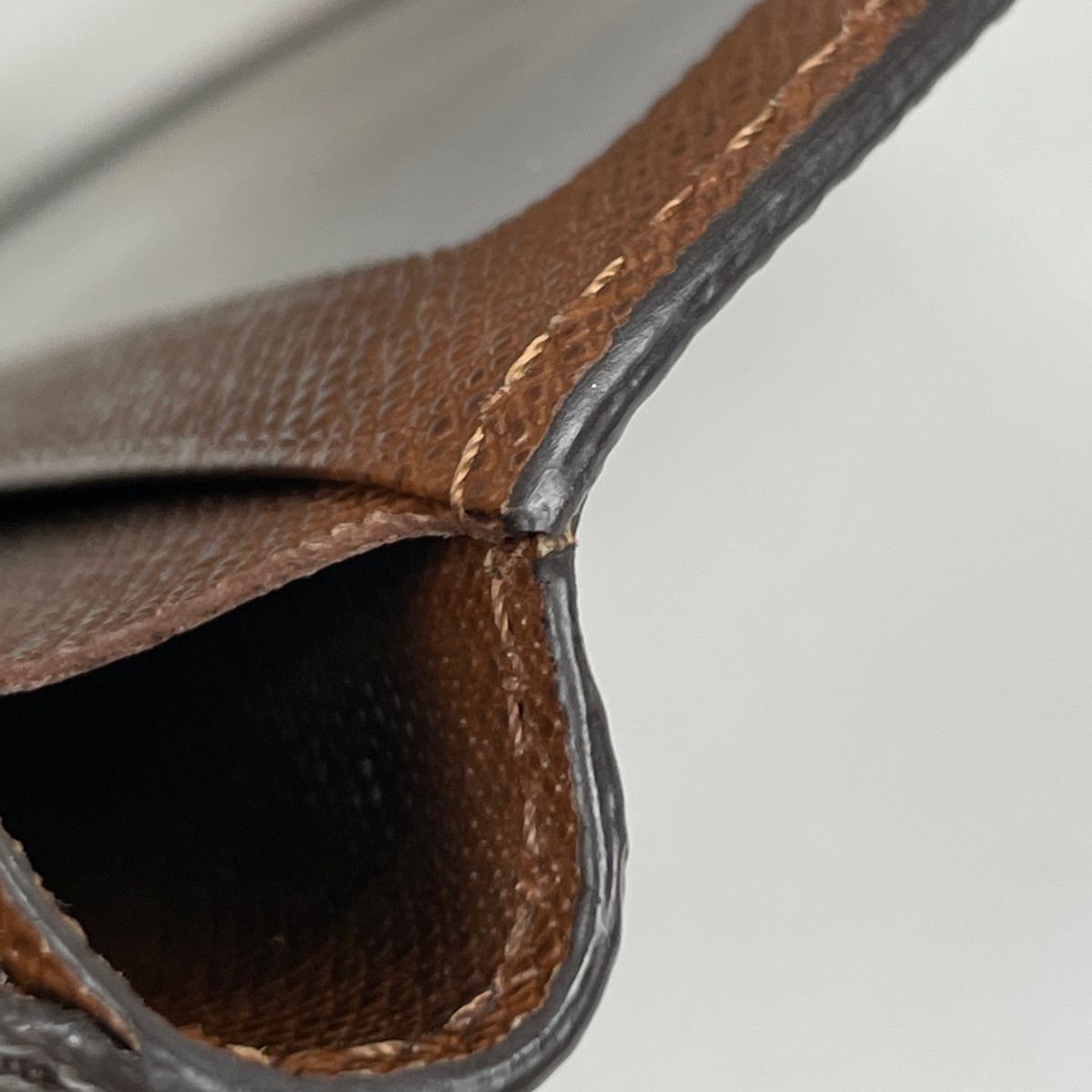 Louis Vuitton Portefeuille Joy Trifold Wallet Monogram Brown — view 4