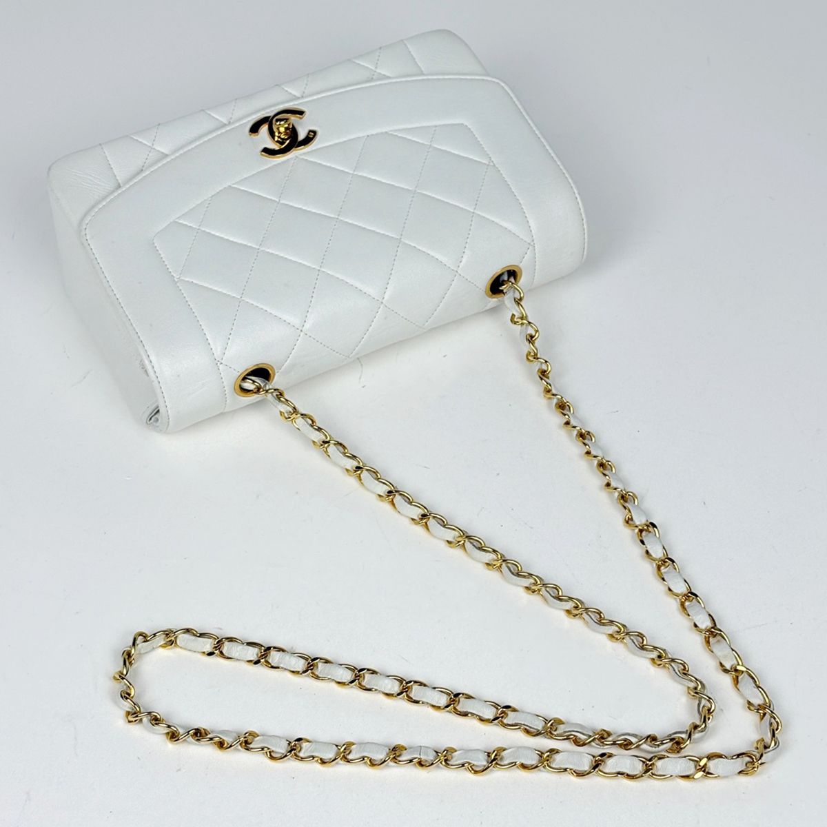 Chanel Diana Quilted Shoulder Bag CC Logo Single Flap Leather White — view 9