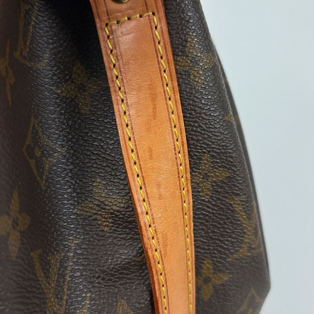 Louis Vuitton Noe Shoulder Bag Drawstring Monogram Brown — view 5