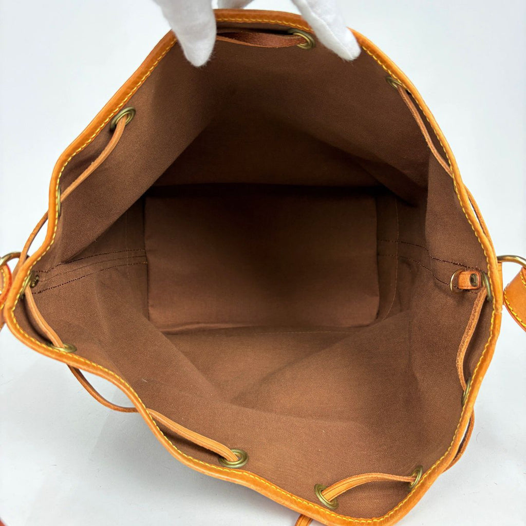 Louis Vuitton Noe Shoulder Bag Drawstring Monogram Brown — view 9