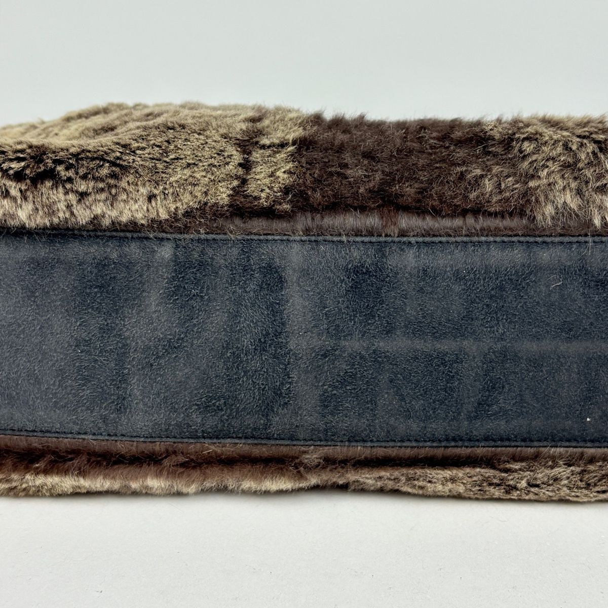 Chanel Handbag CC Logo Rabbit Fur Fabric Brown — view 3