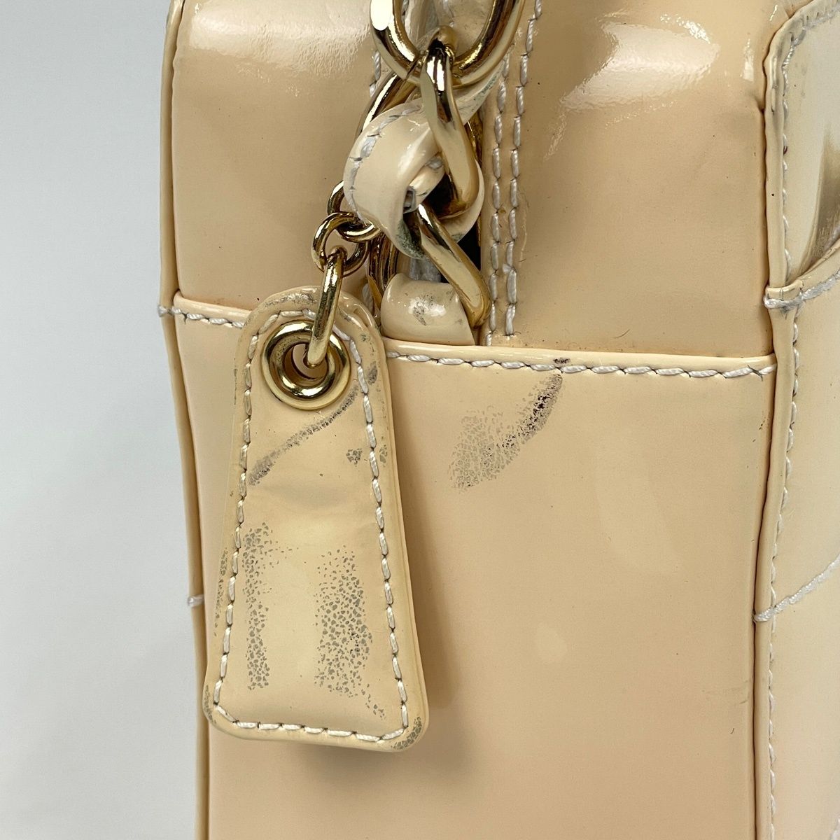 Chanel Handbag CC Logo Choedge Coat Enamel Patent Leather Beige — view 6