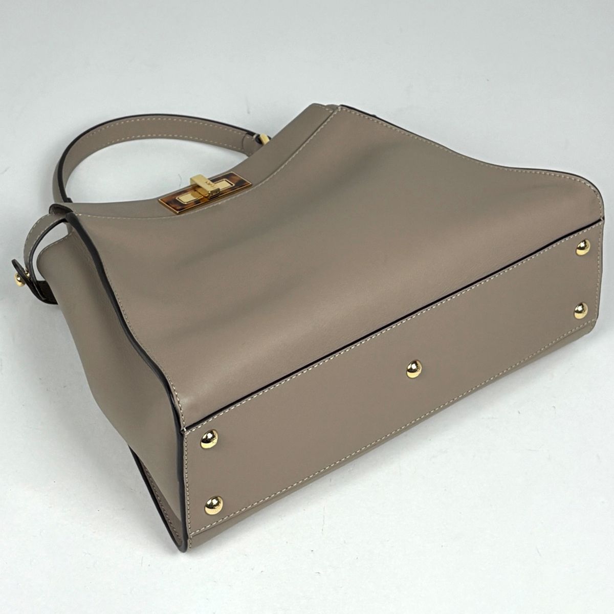 Fendi Handbag Peekaboo Leather Beige — view 2