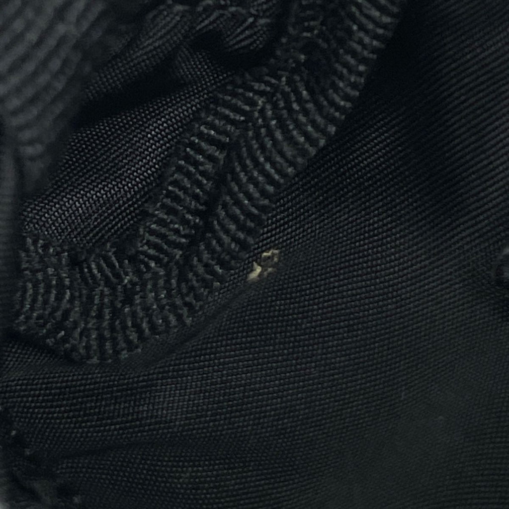 Prada Makeup Pouch Nylon Nero — view 4
