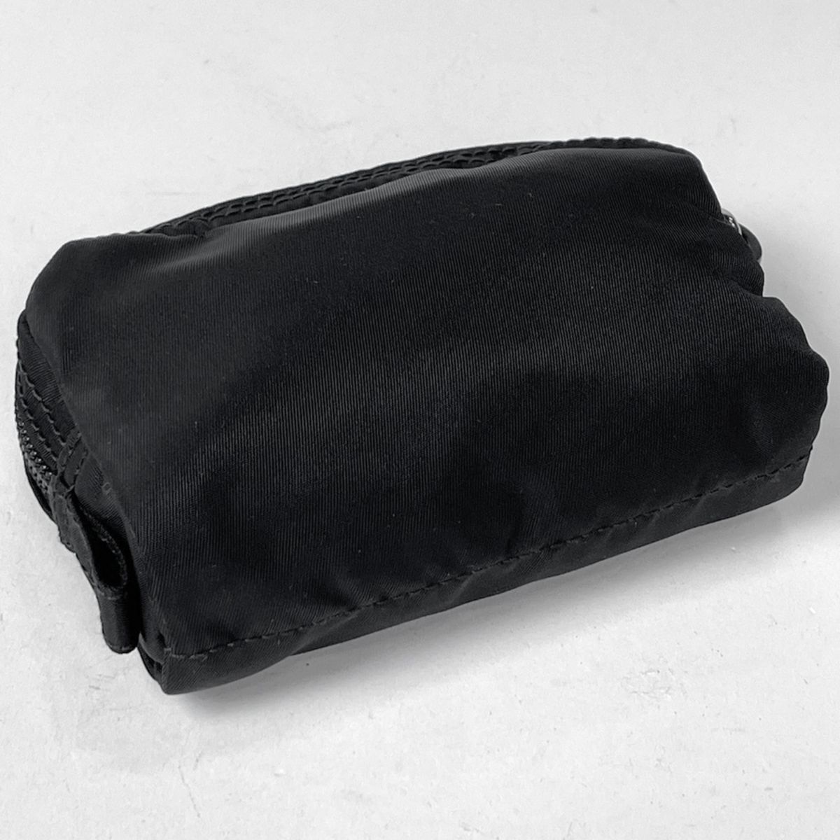 Prada Makeup Pouch Nylon Nero — view 2